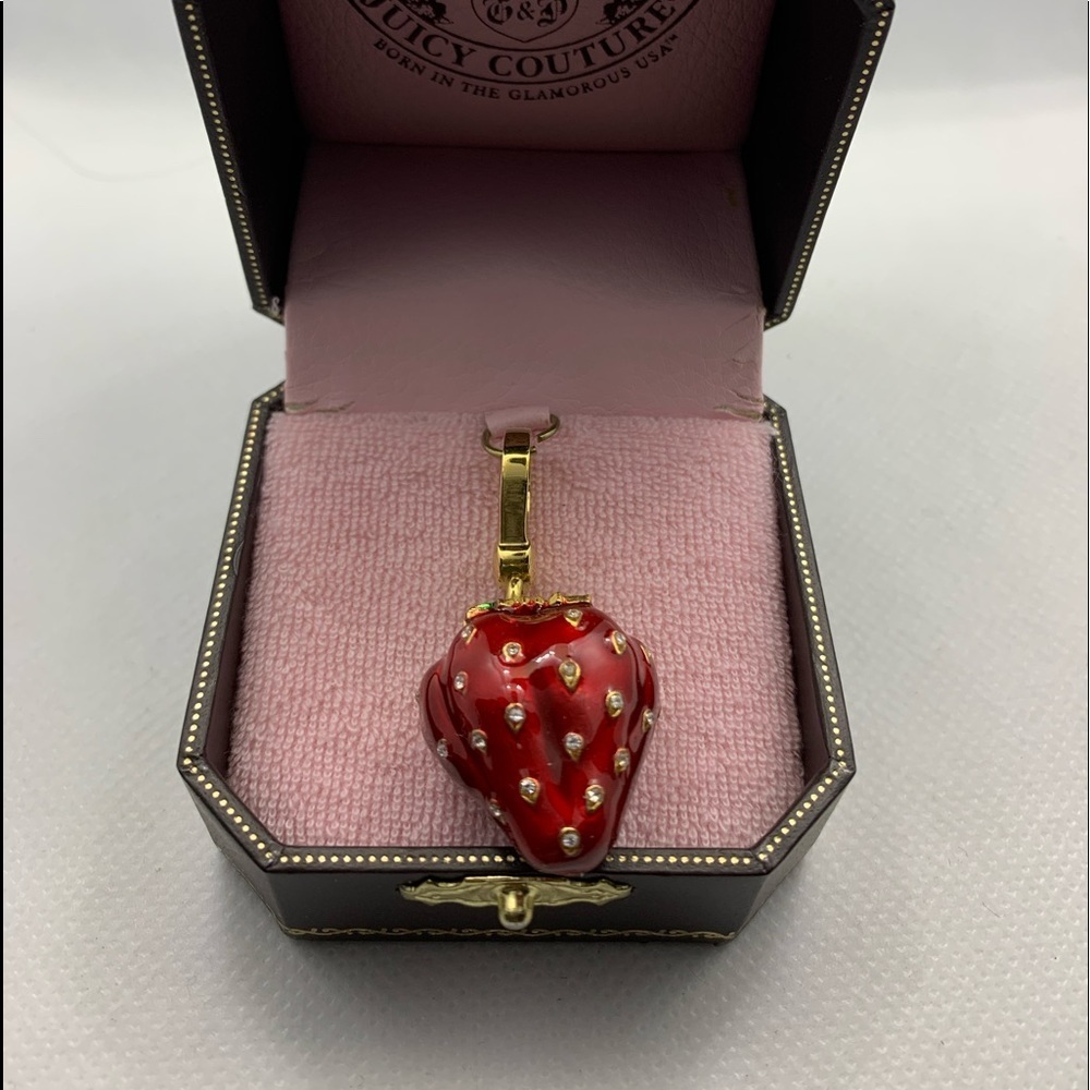 Juicy Couture  Straberrary Charm